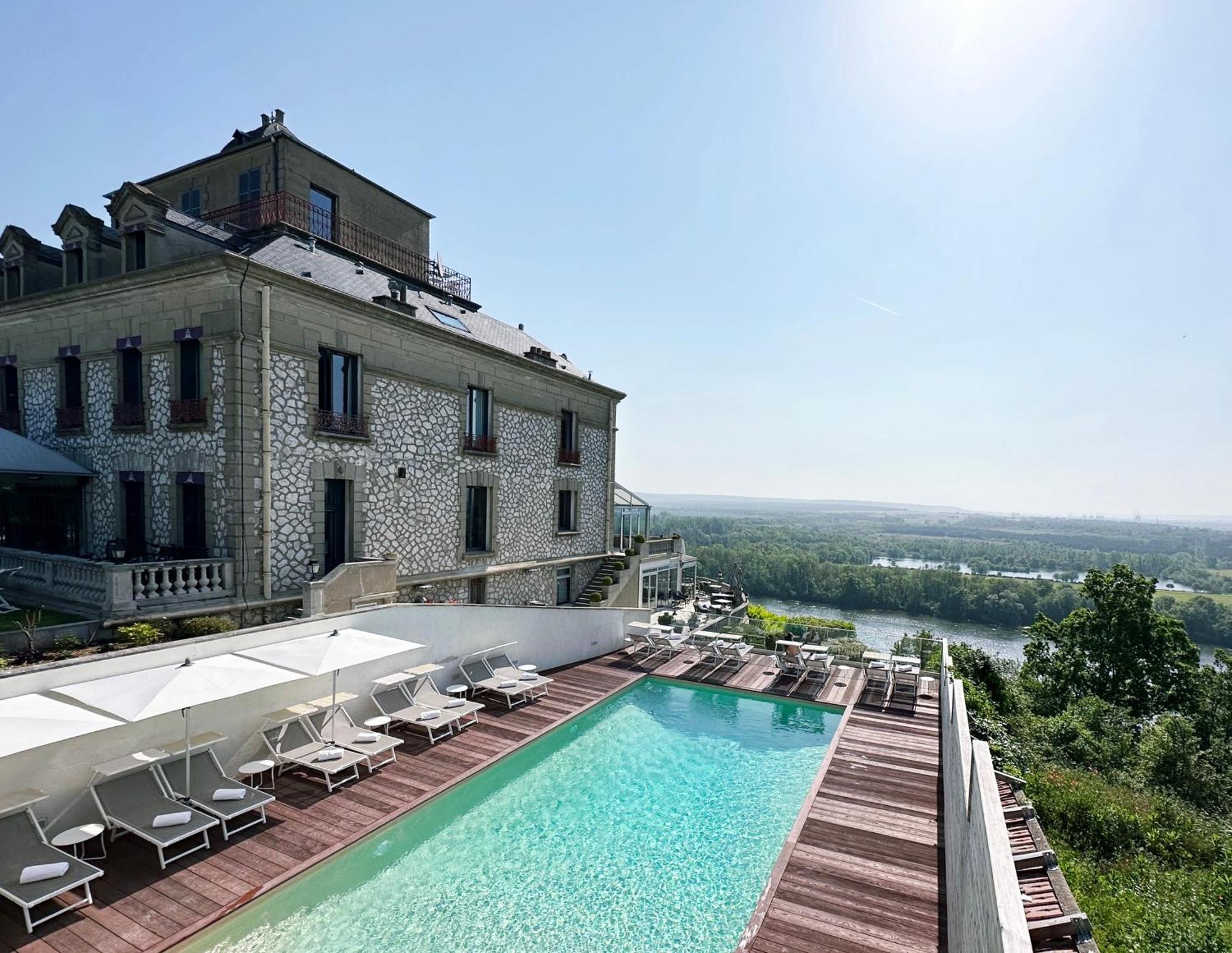 Domaine De La Corniche Hotel Rolleboise Exterior photo
