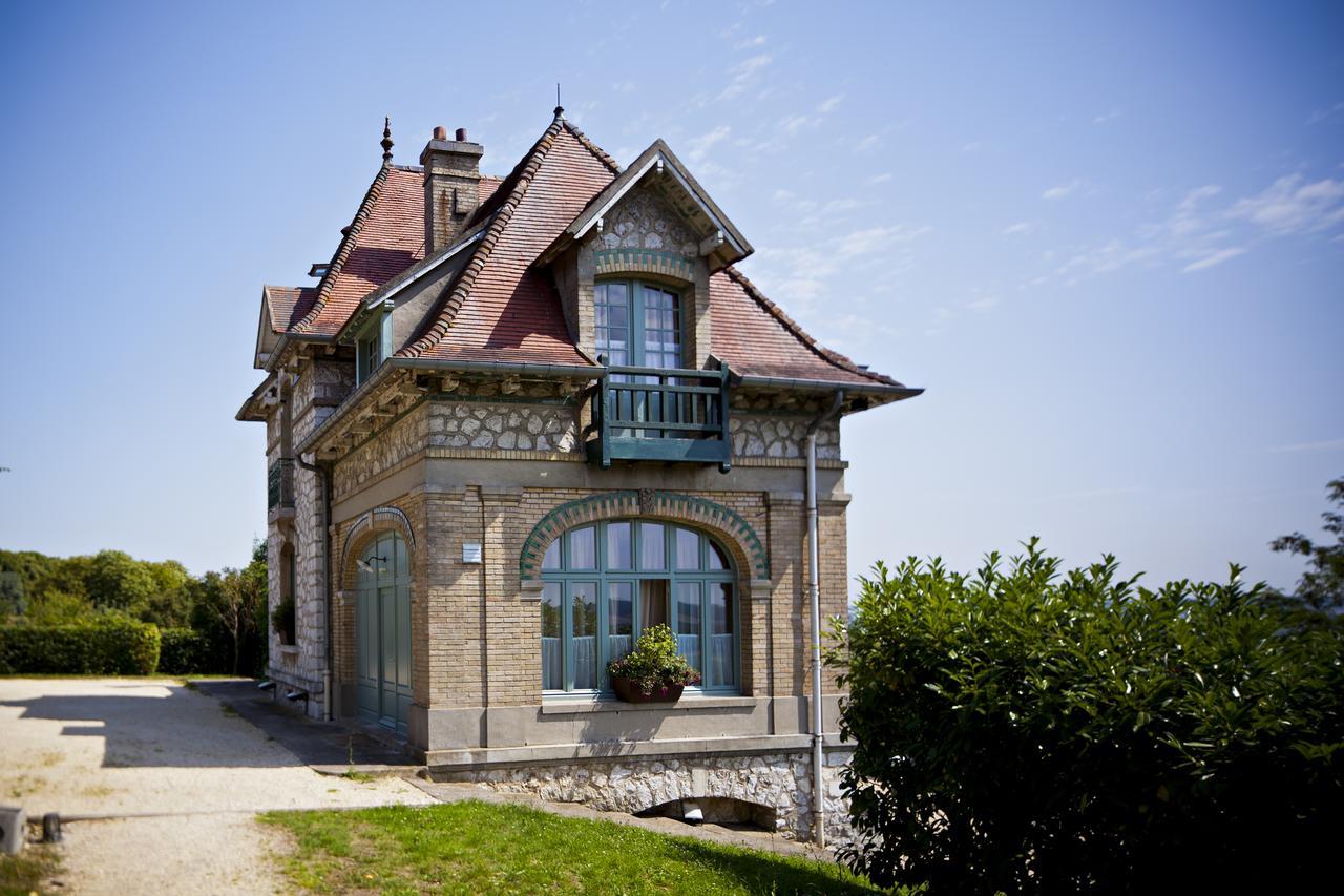 Domaine De La Corniche Hotel Rolleboise Exterior photo